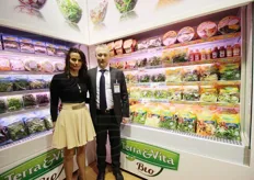 Flory Capelli e Gian Nava della Buonaterra. L'azienda di San Paolo d'Argon (BG) produce e commercializza prodotti di IV gamma sotto il marchio Terra e Vita.