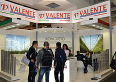 Si chiama Koncreto il prodotto di punta che la Valente ha portato nel proprio stand a Fruit Logistica; si tratta della new entry nell'ultimo anno nel catalogo dell'azienda specializzata nella produzione di pali e nella realizzazione di strutture di copertura chiavi in mano per la frutticoltura e la viticoltura.