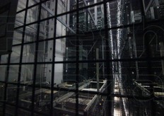 Un altro dettaglio del magazzino automatico, costruito dall'azienda austriaca LTW. Per la manutenzione non bastano i tecnici della cooperativa ma serve anche il supporto del costruttore, una volta l'anno, per le sezioni piu' complesse.