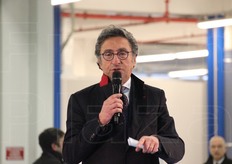 "Valentino Di Pisa. Oltre che presidente nazionale dei Fedagromercati (l'associazione di categoria dei grossisti), e' egli stesso un grossista operante sulla piazza di Bologna. "Tutti - ha dichiarato - hanno avuto un ruolo nello scrivere una nuova pagina dello sviluppo economico del territorio", concretizzata nell'inaugurazione della NAM."