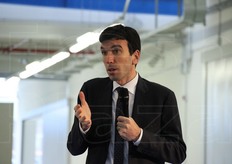 "Maurizio Martina, ministro delle Politiche Agricole Alimentari e Forestali. Ha spiegato che il nuovo mercato all'ngrosso e' "un passo importante per Bologna, ma anche per il sistema nazionale. La riorganizzazione di spazi come questi e' fondamentale anche in chiave nazionale"."