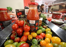 C'Era una Volta, la passata di pomodoro prodotta dalla Ferrera. Al Cibus hanno presentato la propria salsa pronta in formato da monoporzione, fatta con soli pomodori siciliani