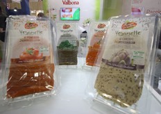 Una delle novita' piu' insolite di quest'edizione del Cibus di Parma: le Veganette della Valbona, una serie di affettati vegetali.