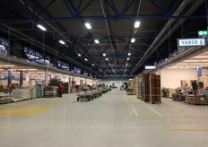 23 maggio 2016, tempo di bilanci e di risultati sul trasferimento dell'area mercatale all'ingrosso di Bologna presso la NAM - Nuova Area Mercatale, avvenuto lo scorso 18 aprile. A 50 giorni dall'inizio delle attivita' i giudizi sono decisamente positivi. Negli scatti realizzati da FreshPlaza vi proponiamo un viaggio fotografico alla scoperta della nuova struttura, per capire meglio le differenze con la vecchia. Gli ultimi scatti sono della vecchia struttura e sono stati realizzati nell'ultima settimana della sua attivita'.