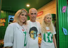 Foto di gruppo nello stand Noberasco. Da sinistra Virginia Lusenti, Ruggero Battistoni e Martina Parravicini.