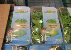 Presenti in qualche box anche insalate di IV gamma di origine italiana. In foto: rucola a marchio Mioorto.
