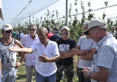 Molto interessati dalla descrizione un gruppetto di agricoltori del Trentino Alto Adige