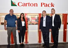 I titolari della CartonPack, Giuseppe e Gianni Leone, insieme alle nuove generazioni dell'azienda di famiglia: Regina e Nicola Leone.