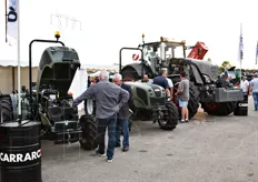 Anche esposizione di mezzi meccanici ad Agri Kiwi Expo.