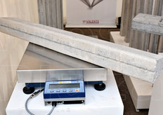 Una novita' in anteprima presso lo stand della Valente Pali: i nuovi pali sono contraddistinti da una scanalatura brevettata, con incisione a V, al fine di evitare ogni tentativo di imitazione.