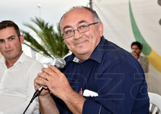 "Dal Pane: "Forse ancora non abbiamo ancora toccato il fondo, come avvenuto invece per il settore delle mele che, vista la crisi di alcuni anni fa, ha deciso di ristrutturarsi completamente"."