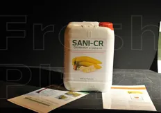 Sani CR della Sanicitrus: biostimolante micostatico che blocca i problemi legati al marciume del colletto nelle banane.