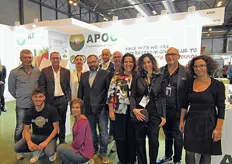 "Foto di gruppo APOC. L'Organizzazione di produttori si e' presentata con un proprio stand all'evento madrileno, con il leitmotiv: "Dal 1978, organizzati per valorizzare"."