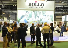 Jose' Vercher (nella foto al centro), direttore generale della Bollo International Fruit, una delle piu' importanti realta' spagnole per la produzione e commercializzazione di agrumi e meloni.