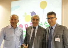 Granfrutta Zani a Madrid. Da sinistra: Raffaele Bucella, commerciale Italia, il presidente Pierluigi Drei ed Enrico Silighini, commerciale estero.