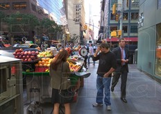 "L'immancabile bilancia "a stadera"."