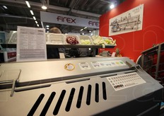 La macchina per il taglio della verdura della Kronen.