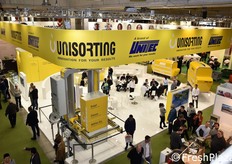 Una vista dall'alto dello stand Unisorting, la nuova societa' per la realizzazione di tecnologie avanzate per l'ortofrutta, 100% a controllo Unitec.