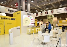 Unisorting racchiude in se' oltre 90 anni di esperienza di Unitec nel settore ortofrutticolo mondiale uniti alle eccellenze e alle specializzazioni di 3 societa' come Longobardi Srl, Sado Srl e Sammo Srl (rilevata in precedenza dalla Longobardi stessa).