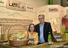 Rossella Gigli di FreshPlaza insieme a Giampietro Perico, business unit manager di VOG Products.