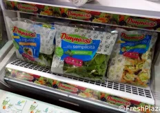 La nuova livrea dei pack di insalate pronte a marchio Dimmidisì.