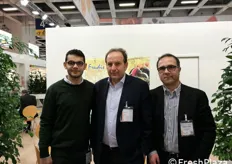 Vincenzo Addriso, Sabino e Giovanni Dipierro della Frudis di Noicattaro (BA), azienda specializzata in produzione ed export di prodotti ortofrutticoli tipici della Puglia.