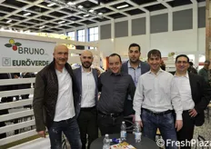 Da sinistra Corrado Pacchetti, Mirko Sgobba, Giovanni Bruno, Fabio Romitelli, Diego Valbusa, Massimo Terrazzan. L'azienda è la Bruno Srl della provincia di Verona.