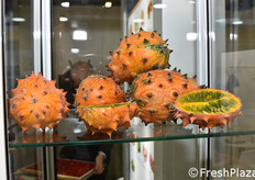 Kiwano in uno stand del Marocco