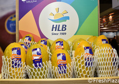 Papaya nello stand della compagnia tedesca HLB Tropical Food