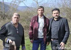 "Gemellaggio" Sulmona - aglio di Voghiera: da sinistra Ettore Navarra, Aldo Silvestri, Alessandro Evangelisti"