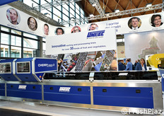 Uno dei cavalli di battaglia: Cherry Vision 2, la tecnologia Unitec per la selezione e classificazione della qualita' interna ed esterna delle ciliegie che, dopo gli ottimi riscontri ottenuti a livello internazionale, ha ottenuto un crescente successo anche in Italia. Cherry Vision 2 permette di rilevare e di classificare le ciliegie in regimi di massima affidabilita' per calibro, colore, difetti interni, difetti esterni, frutti morbidi, assenza o meno di gambo, grado Brix ecc.