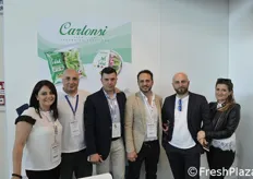 Cartonsì: da sinistra Fulvia Guglielmi, Antonio Cerqua, Giuseppe Monaco, Flaviano Monaco, più Massimo Cardente e Mattia Calamita.