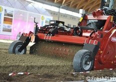 Lavorazioni durante il Macfrut in Campo.