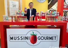 Benedetti Giorgio è titolare con Gabriele Torricelli del marchio Mussini. L'azienda, specializzata nella produzione di aceto balsamico di Modena, lancia al Tuttofood una linea di sughi e salse pronte di qualità elevata.