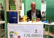 "Sergio De Marco. direttore commerciale dell'azienda cosentina "Spadafora" produttori di pomodoro tipico del territorio."