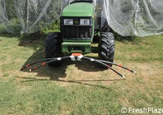 Sequenza di foto sull'apertura delle reti.