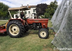 Stesso dispositivo montato su un'altra trattrice.