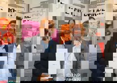 Aldo Rivoira (a destra) della ditta Retarder, insieme al dott. agronomo Michele Scrinzi.