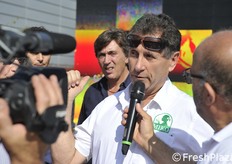 Dalla Nuova Zelanda il dott. Malone. Un aspetto personale che ha raccontato ai presenti: lui è il padre di Liam Malone, campione 22enne che alle Parolimpiadi del 2016 a Rio ha vinto la medaglia d'oro nei 400 metri (battendo il record del più famoso Oscar Pastorius) e quella d'argento nei 100 metri. Liam è privo di gambe a causa di una malattia.