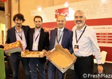 Giuseppe Ghelfi, Luca Vitali, Nico Pavoletti e Mauro Pernici per la Ghelfi Ondulati di Buglio in Monte (SO).