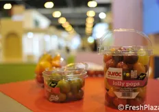 Tantissime le proposte di frutta e verdura in confezioni snack facili per un consumo veloce.