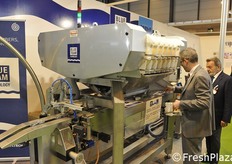 Pesatrice per piccoli frutti proposta da Blue Team.