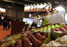 Mele verdi e rosse dalla Catalogna.