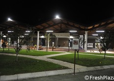 Il frutteto di FICO visto dall'esterno.