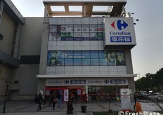 Secondo supermercato visitato, un Carrefour.