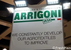 Lo stand Arrigoni, specialista in tessuti protettivi per le coltivazioni ortofrutticole.
