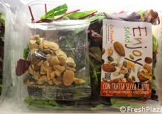 Enjoy Salad, insalata mista con frutta secca e semi. La Veneta e' un'azienda agroalimentare che ha sede nel cuore del Veneto, specializzata in frutta e verdura di I e IV gamma.