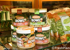 Zerbinati ha scelto proprio la fiera berlinese per rivelare le sue ultime novita', prime fra tutte le Bowl’Z, il primo vero piatto pronto vegetale fresco. Per la prima volta sugli scaffali della GDO italiana arrivano quindi 3 referenze cross tra piatto pronto fresco e insalata di IV gamma.