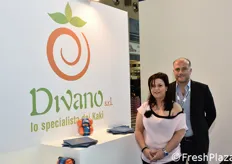 "La titolare Domenica "Mimma" Divano (Amministratore e vendite) insieme al direttore coltivazioni e stabilimento Lino Basilicata."