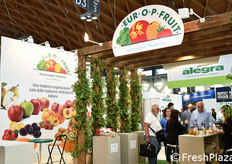 Cooperativa di produttori che offre servizi inerenti la programmazione e assistenza alle coltivazioni, la gestione dei piani operativi inseriti in O.C.M, l'assistenza all'introduzione dei sistemi di assicurazione qualità, l'introduzione di prodotti innovativi, l'assistenza nella ricerca-sviluppo delle imprese socie.